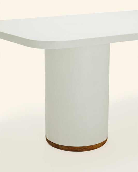 Eloura Dining Table