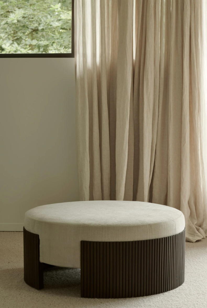 Rotunda Low Pouf