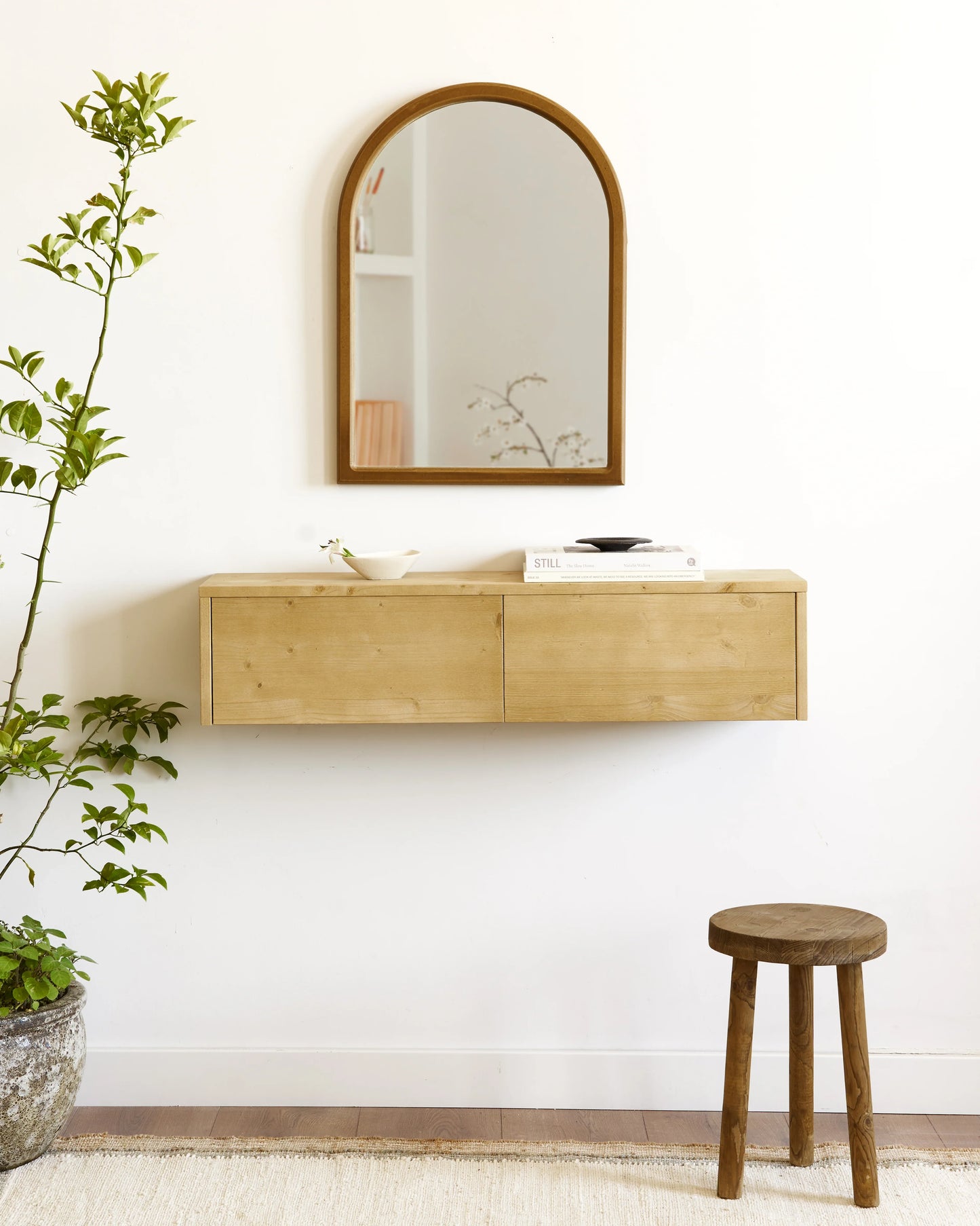 Lunna Console Table