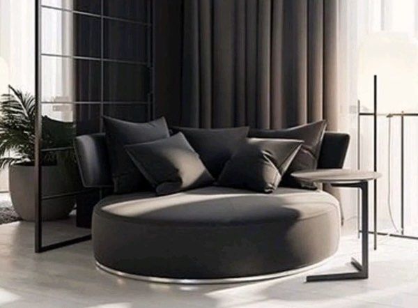 The Amoenus Love Seat