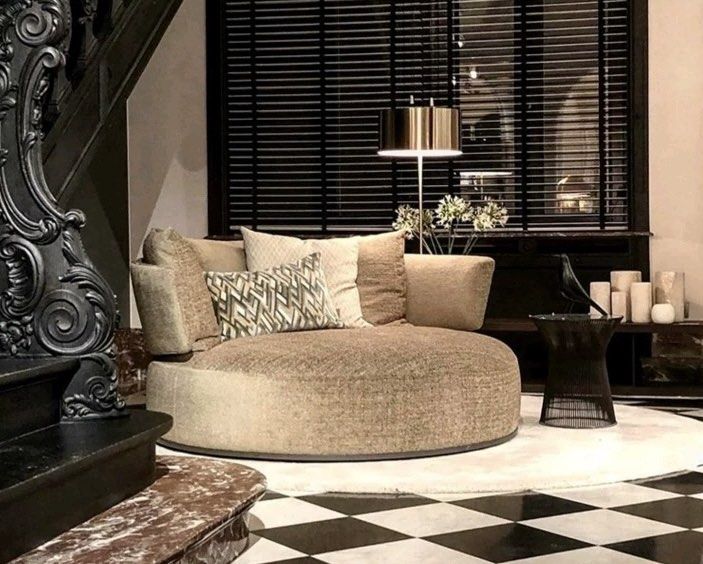 The Amoenus Love Seat